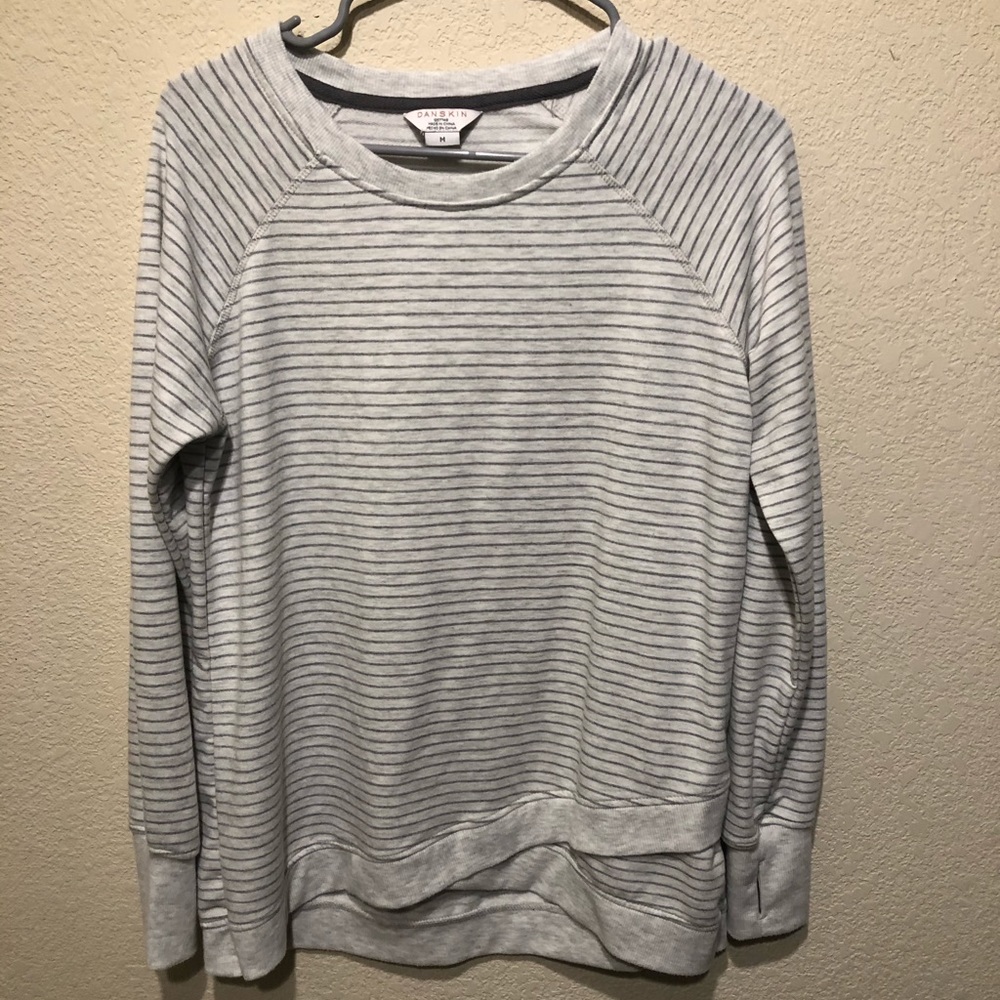 Striped longsleeve sports shirt size m